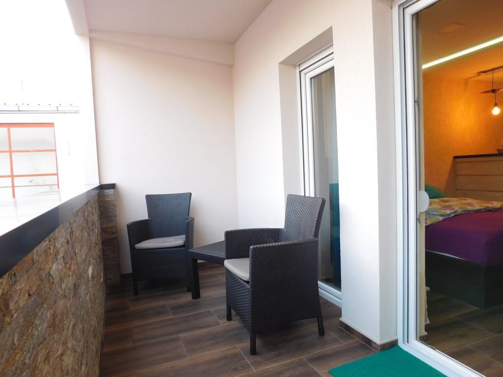 Lola Apartments Banja Koviljača Екстериор снимка