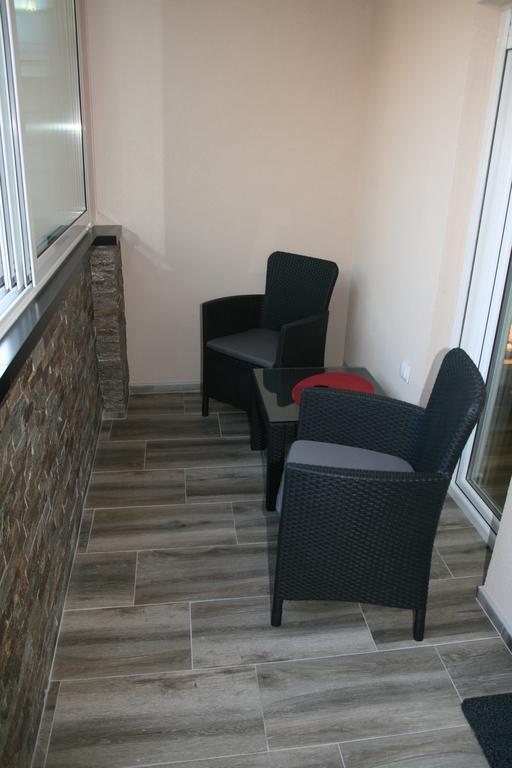 Lola Apartments Banja Koviljača Екстериор снимка